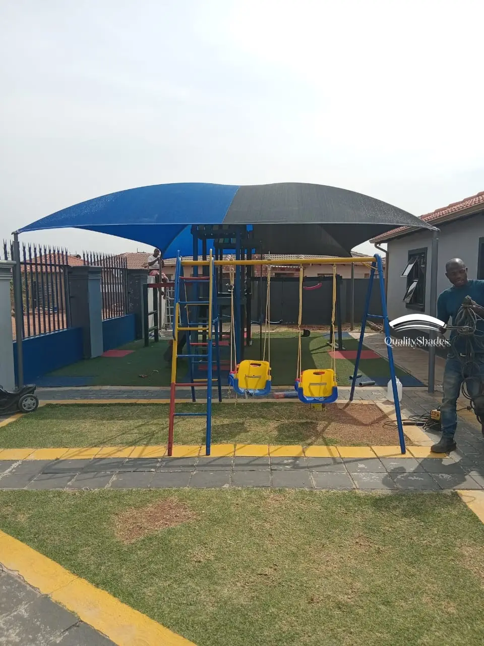 Double carport, shade and frame